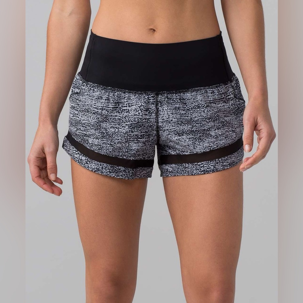 Lululemon Pace Perfect Short (3") - 6